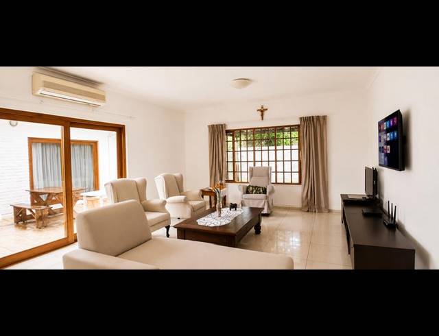 3 BEDROOM TOWNHOUSE FOR SALE IN CRAIGHALL PARK
